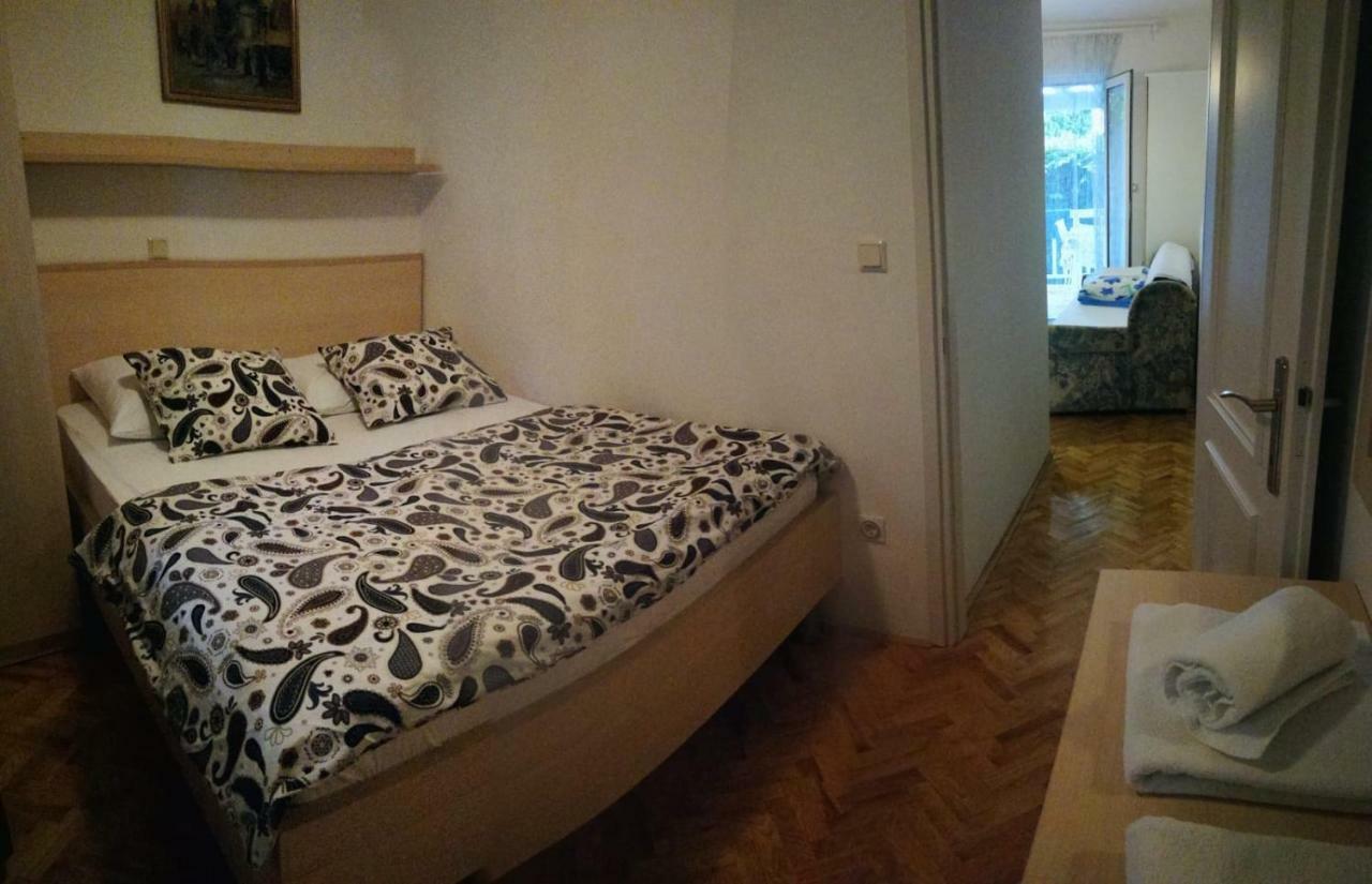 Apartment Hudan Malinska Ngoại thất bức ảnh